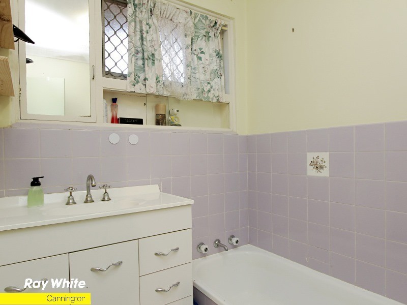 36b Manning Rd, Cannington WA 6107