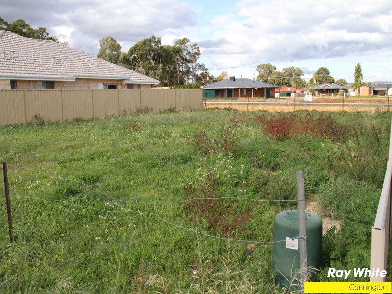 23 Tulip Way, East Cannington WA 6107