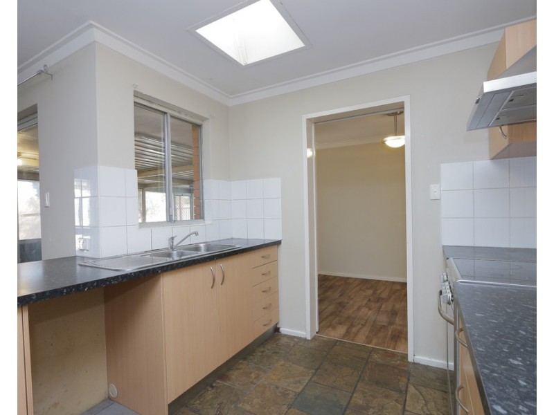 13 McBain Court, Langford WA 6147