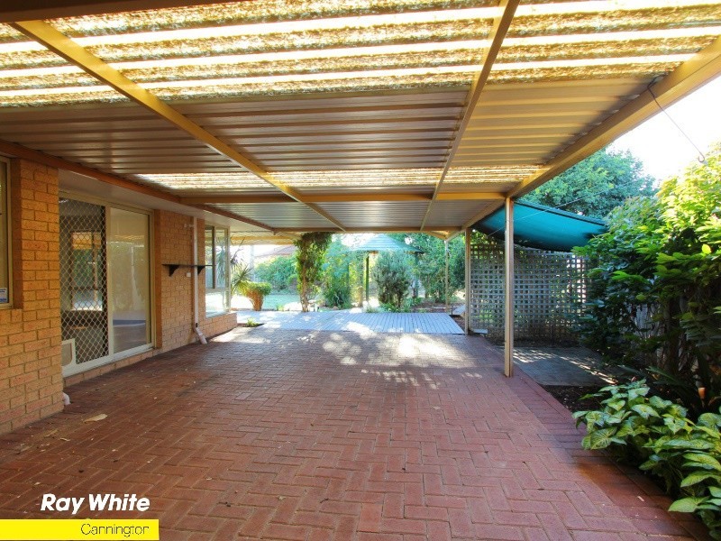 6 Bush Close, Beckenham WA 6107