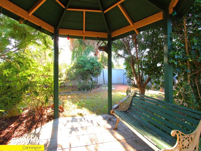6 Bush Close, Beckenham WA 6107