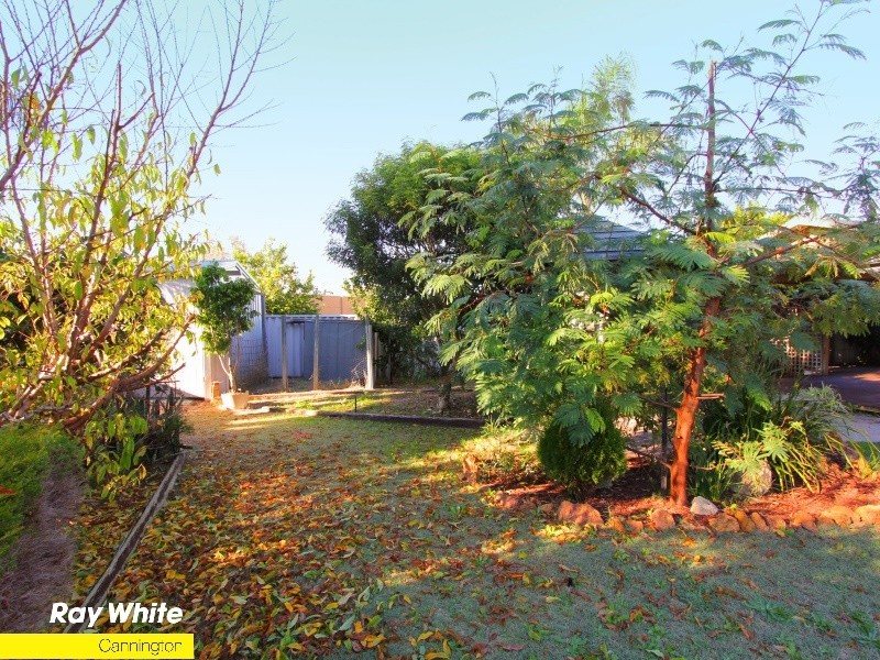 6 Bush Close, Beckenham WA 6107