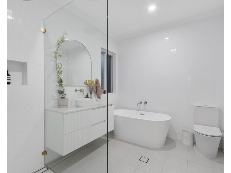 42b Ellam Street, St James WA 6102