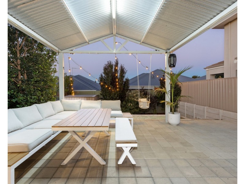 42b Ellam Street, St James WA 6102