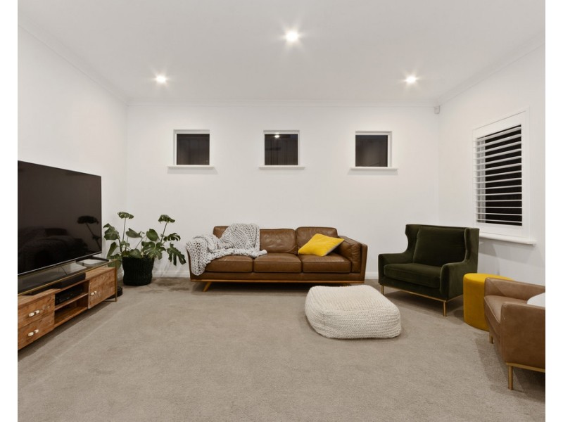 42b Ellam Street, St James WA 6102