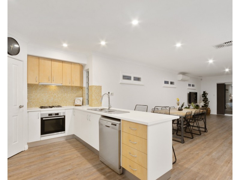 42b Ellam Street, St James WA 6102