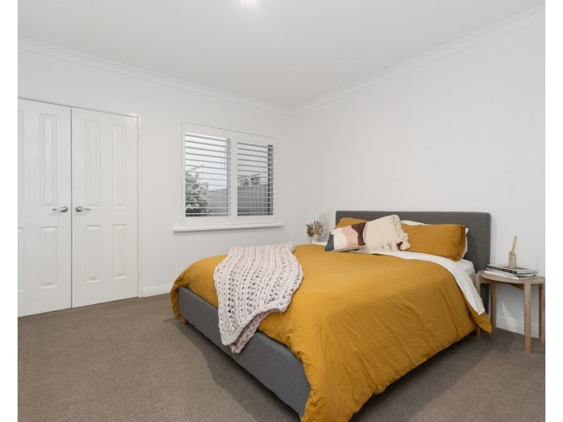 42b Ellam Street, St James WA 6102