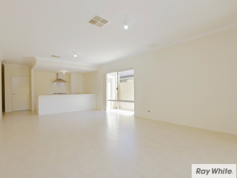 4/7 Leslie Street, Cannington WA 6107