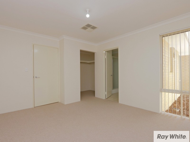 4/7 Leslie Street, Cannington WA 6107