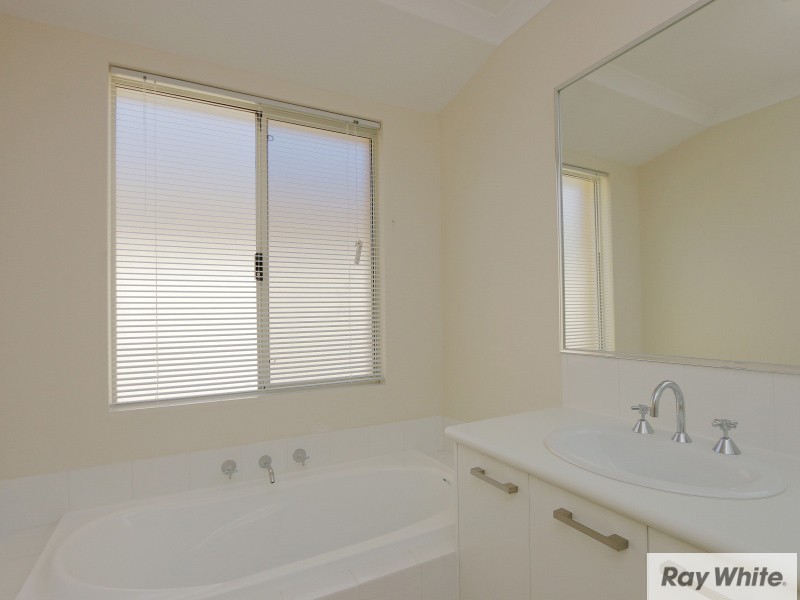 4/7 Leslie Street, Cannington WA 6107