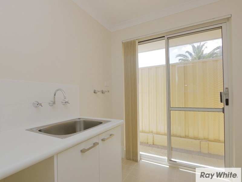 4/7 Leslie Street, Cannington WA 6107