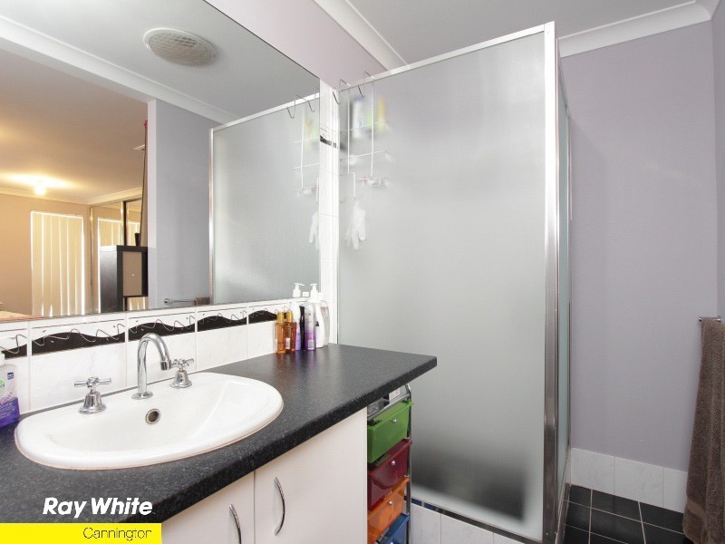 7 Gilman Court, Piara Waters WA 6112