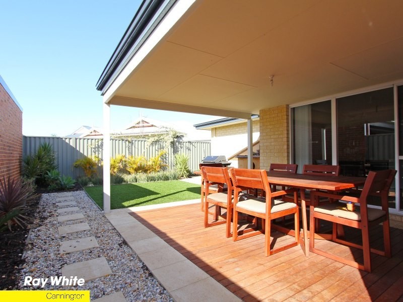 7 Gilman Court, Piara Waters WA 6112