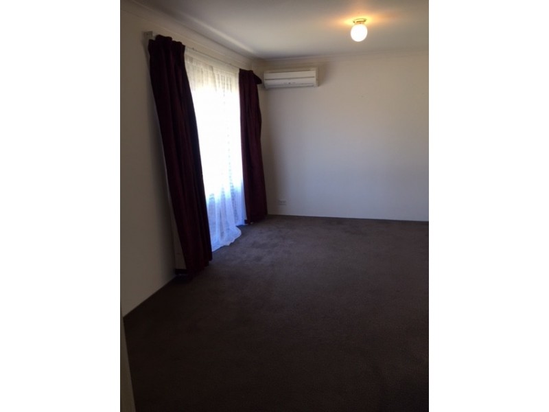 6 Bellata Place, Kenwick WA 6107