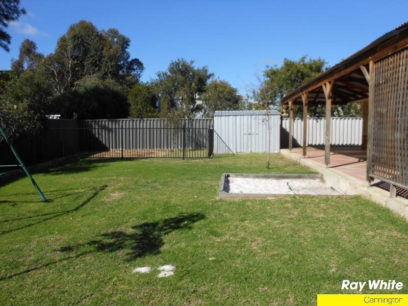 6 Bellata Place, Kenwick WA 6107