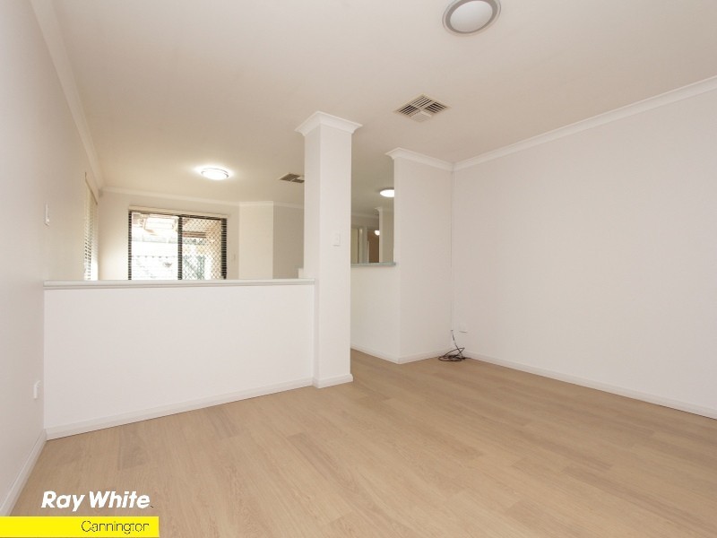 1/285 Wharf Street, Queens Park WA 6107