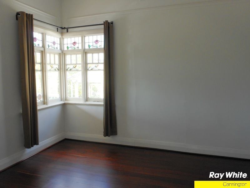 91 Kitchener Avenue, Victoria Park WA 6100