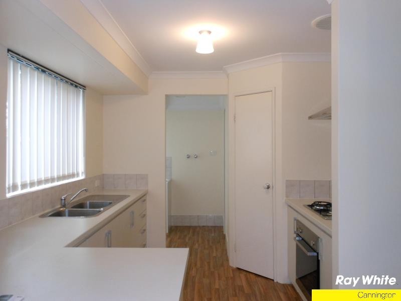 8b Lacey Street, Beckenham WA 6107