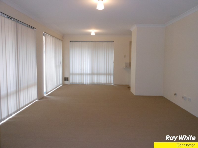 8b Lacey Street, Beckenham WA 6107