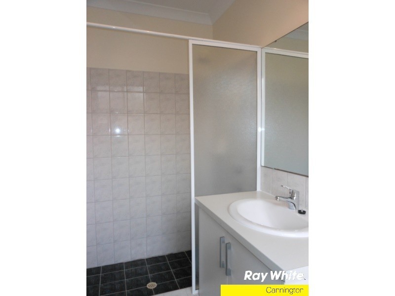 8b Lacey Street, Beckenham WA 6107