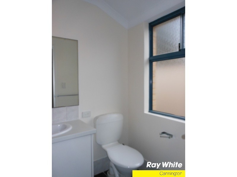 8b Lacey Street, Beckenham WA 6107