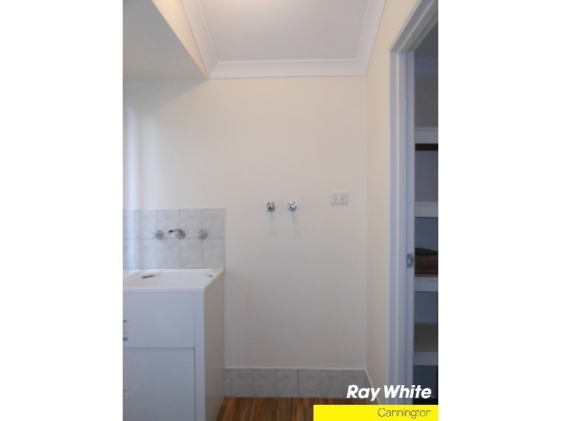 8b Lacey Street, Beckenham WA 6107