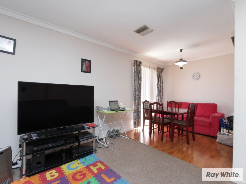 11 Eclipse Way, Beckenham WA 6107