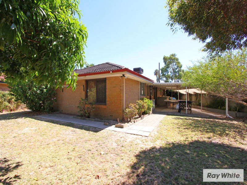 11 Eclipse Way, Beckenham WA 6107