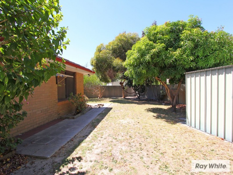 11 Eclipse Way, Beckenham WA 6107