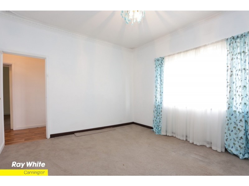 16 Eudoria Street, Gosnells WA 6110