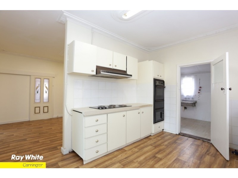 16 Eudoria Street, Gosnells WA 6110