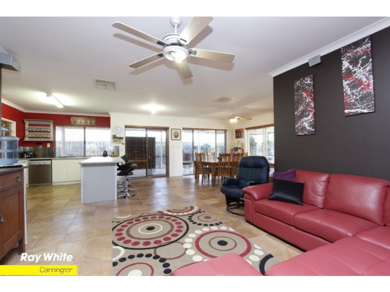 484 Railway Parade, Beckenham WA 6107