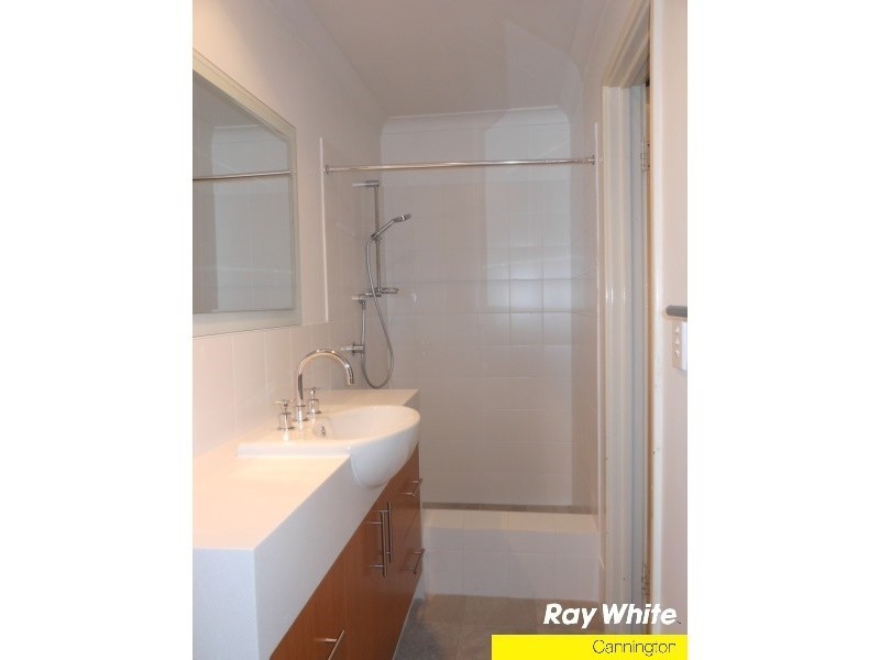 3 Denham Way, Thornlie WA 6108