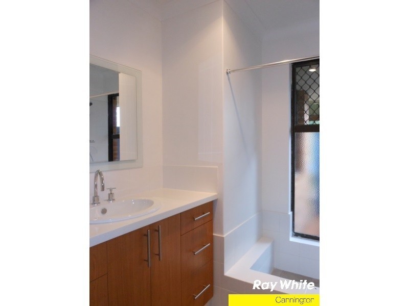 3 Denham Way, Thornlie WA 6108