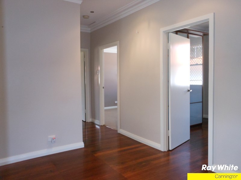 4 Waldon Street, Wilson WA 6107