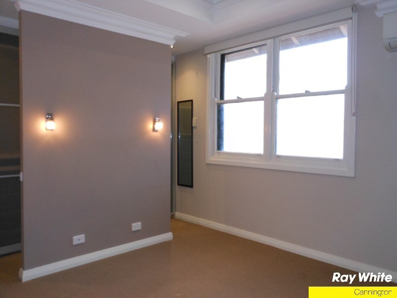 4 Waldon Street, Wilson WA 6107