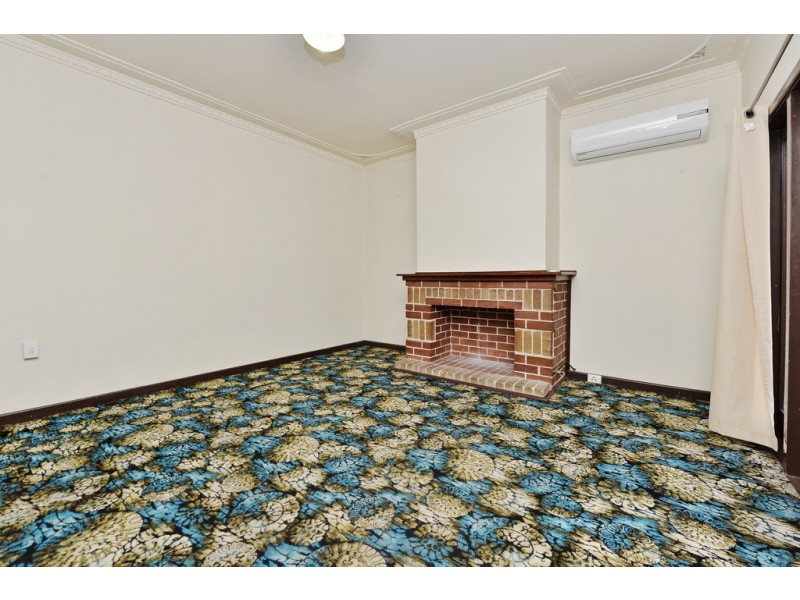 77 St Kilda Rd, Rivervale WA 6103