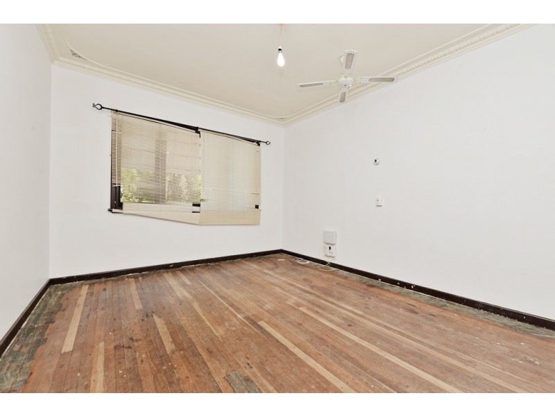 77 St Kilda Rd, Rivervale WA 6103