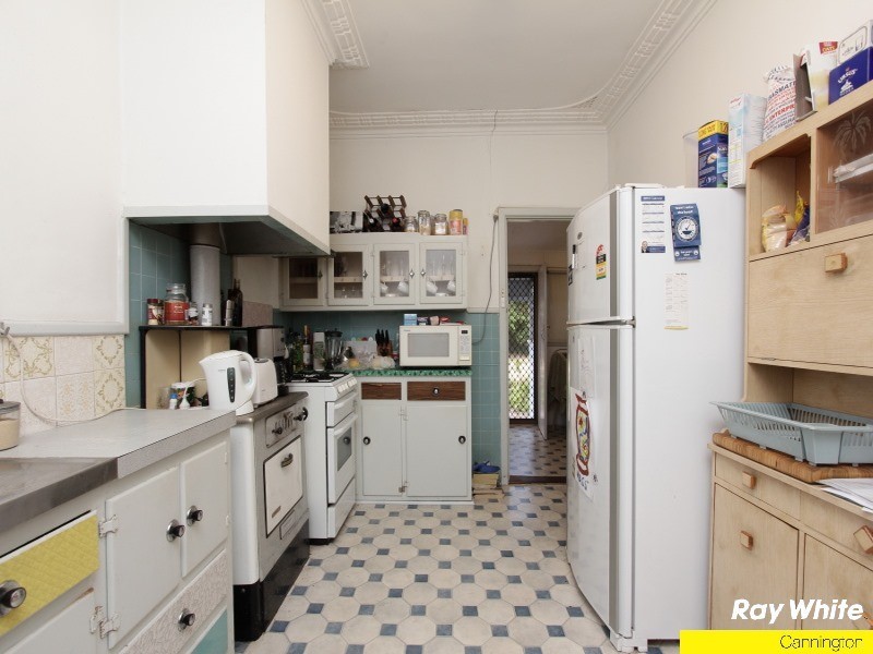 72 Jubilee Street, Beckenham WA 6107