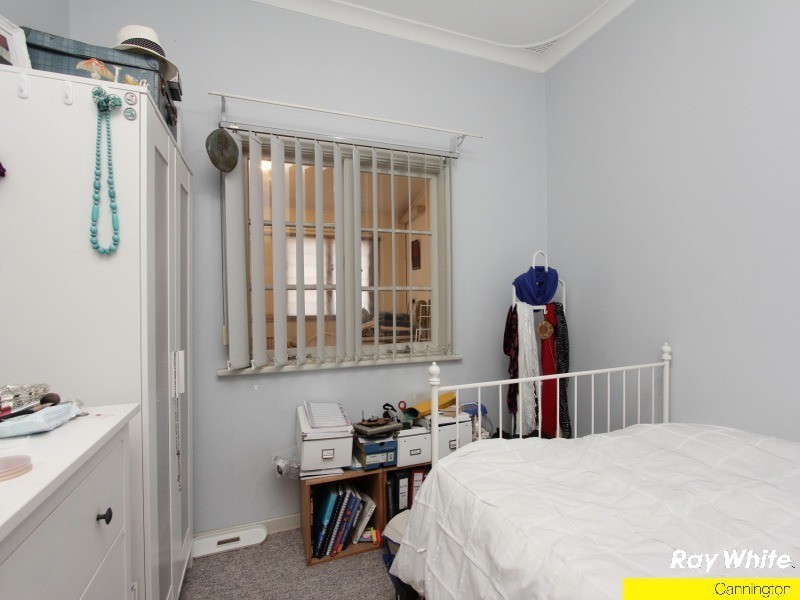 72 Jubilee Street, Beckenham WA 6107