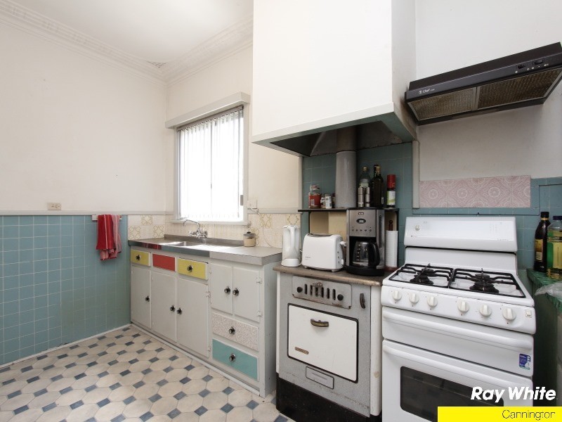 72 Jubilee Street, Beckenham WA 6107