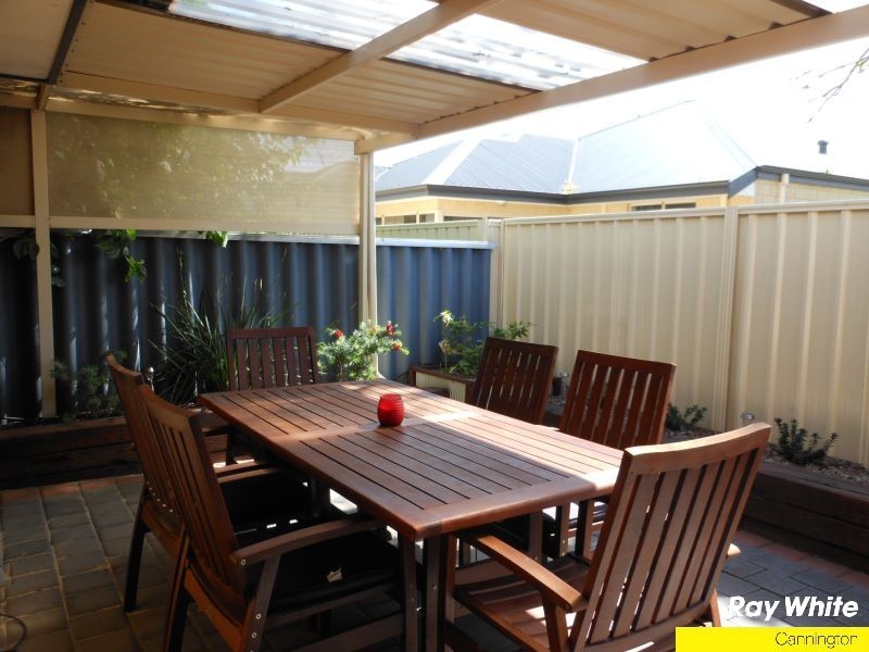 1/14 Crawford Street, Cannington WA 6107