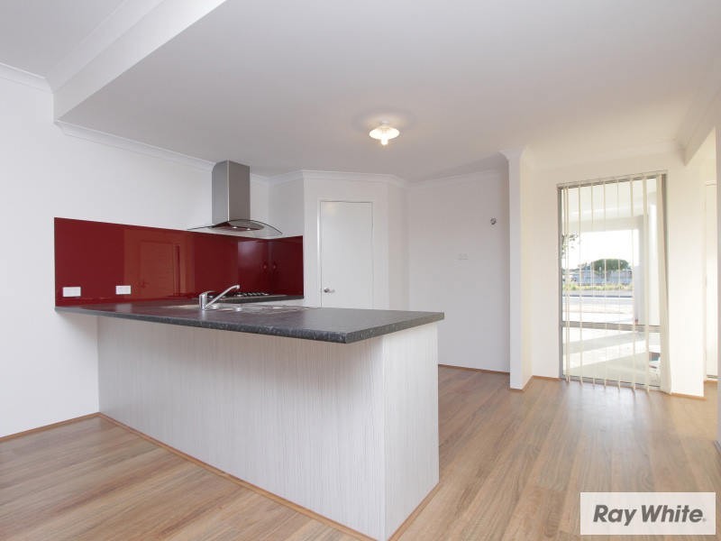 170B Railway Parade, Queens Park WA 6107