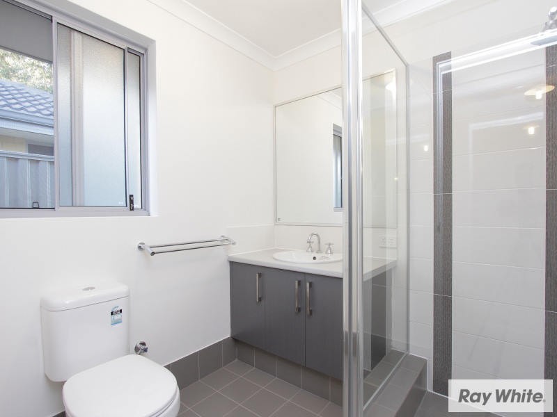 170B Railway Parade, Queens Park WA 6107