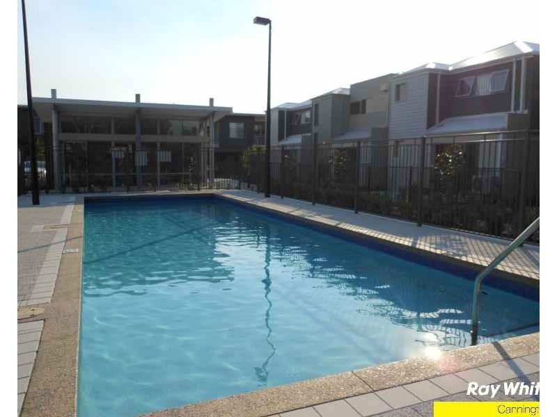 4/148-154 Railway Parade, Queens Park WA 6107