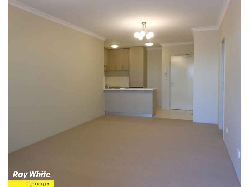 4/148-154 Railway Parade, Queens Park WA 6107