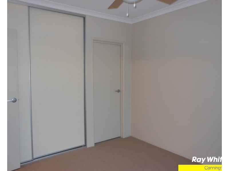 4/148-154 Railway Parade, Queens Park WA 6107