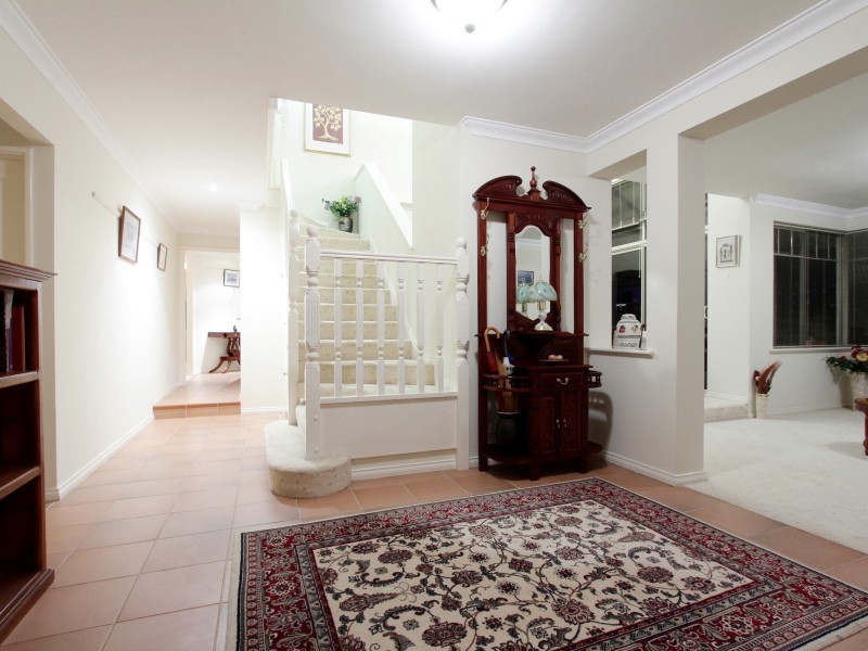 84 Waterford Avenue, Waterford WA 6152