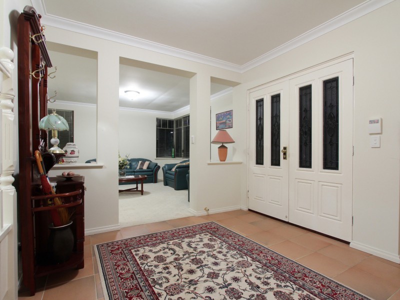 84 Waterford Avenue, Waterford WA 6152