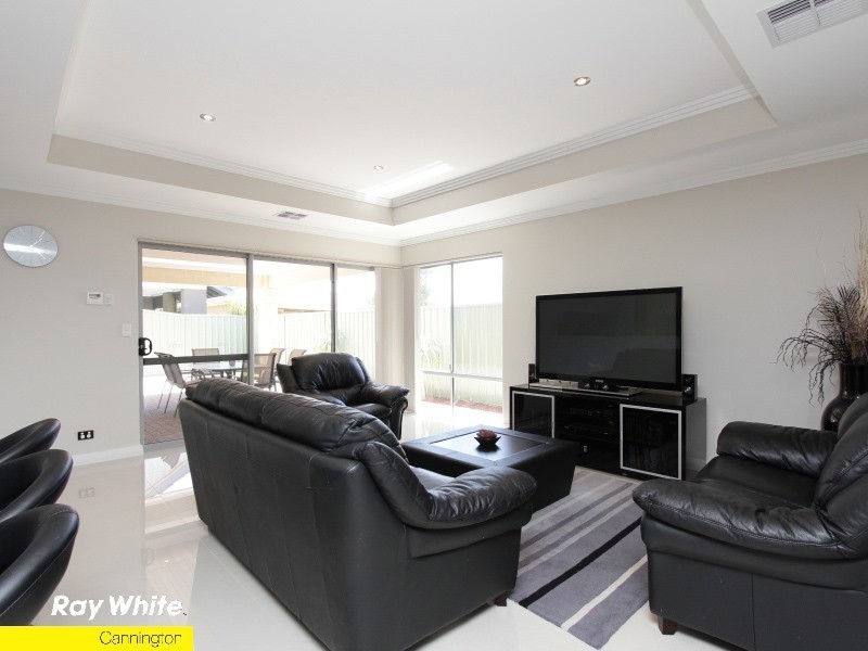 38a Redcliffe St, East Cannington WA 6107